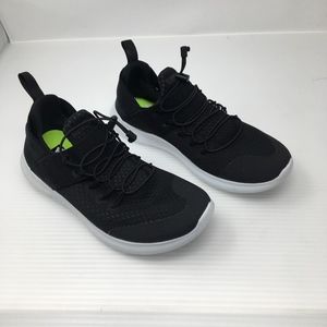 nike black and white shoes without laces